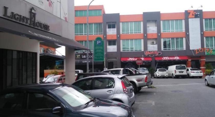 Zotel Business & Leisure Hotel Kuching Kültér fotó